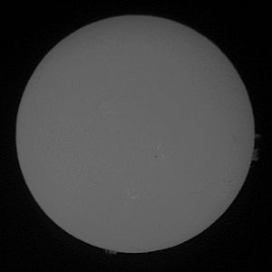 Schwarzauszug aus CYMK. Sonne mit dem PST, 25 mm Okular und Coolpix 995 am 14. März 2005. Foto: Jost Jahn.