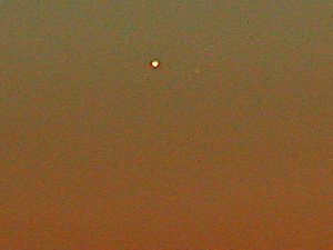 Unscharf maskiert. Venus mit Merkur, 26.6.2005, Hamerstorf, Coolpix 995. Foto: Jost Jahn.