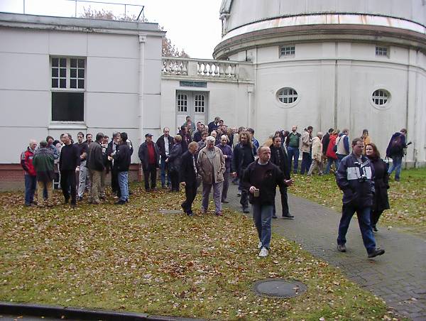 Bewegtes Gruppenfoto des NAFT 2004 in Hamburg von Jost Jahn /
ACHTUNG: Die Namen men noch eingefgt werden, wer hilft?