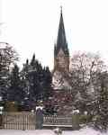 1. Februar 2003, Das Gelände um die Kirche in Wieren, Foto: Jost Jahn