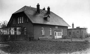 Schwarzweibild Altes Pastorat Amrum Rckansicht, Anfang des 20. Jahrhunderts, Aufnahme Prksen?